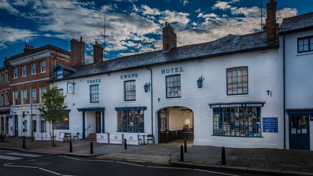 The Three Swans Hotel, Hungerford, Berkshire Buitenkant foto