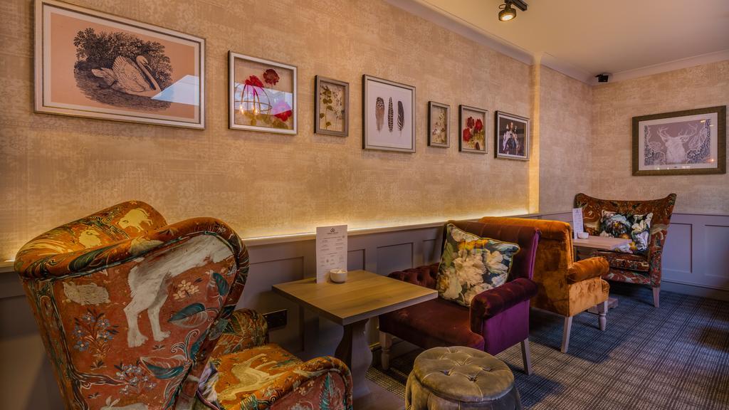 The Three Swans Hotel, Hungerford, Berkshire Buitenkant foto