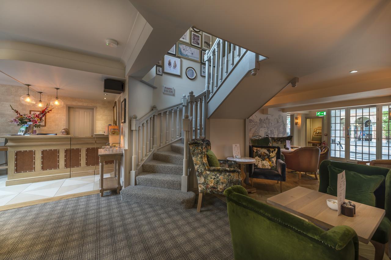 The Three Swans Hotel, Hungerford, Berkshire Buitenkant foto