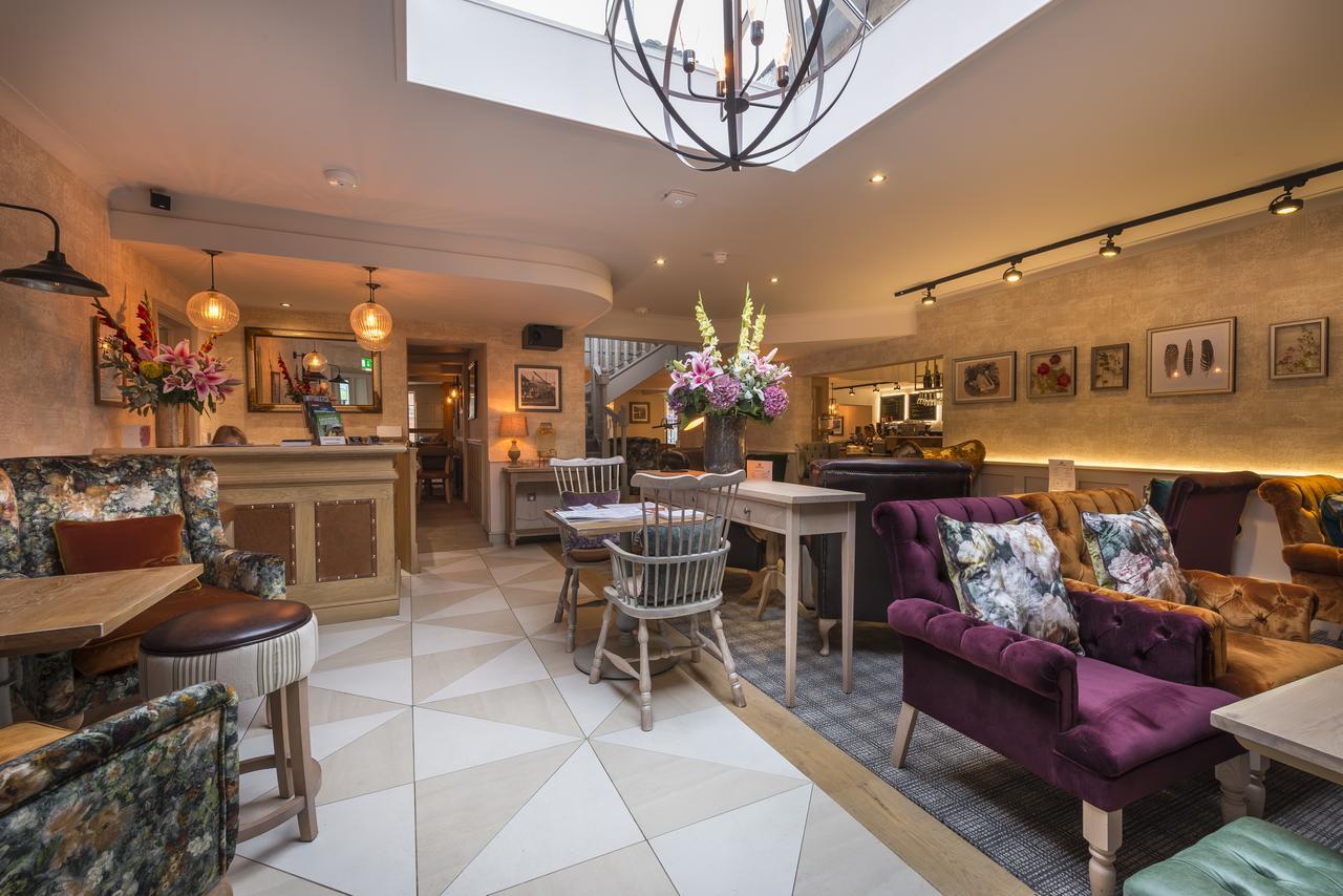 The Three Swans Hotel, Hungerford, Berkshire Buitenkant foto